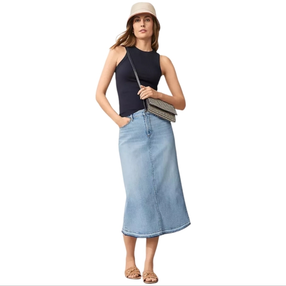 NWT Ann Taylor Weekend Unpicked Hem Denim Skirt in Light Wash Indigo 12